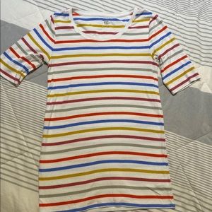 Gap maternity shirt small